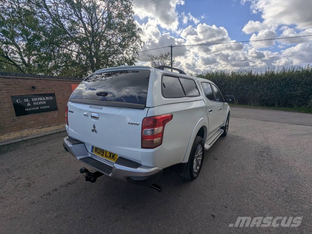 Mitsubishi L 200 Automobili