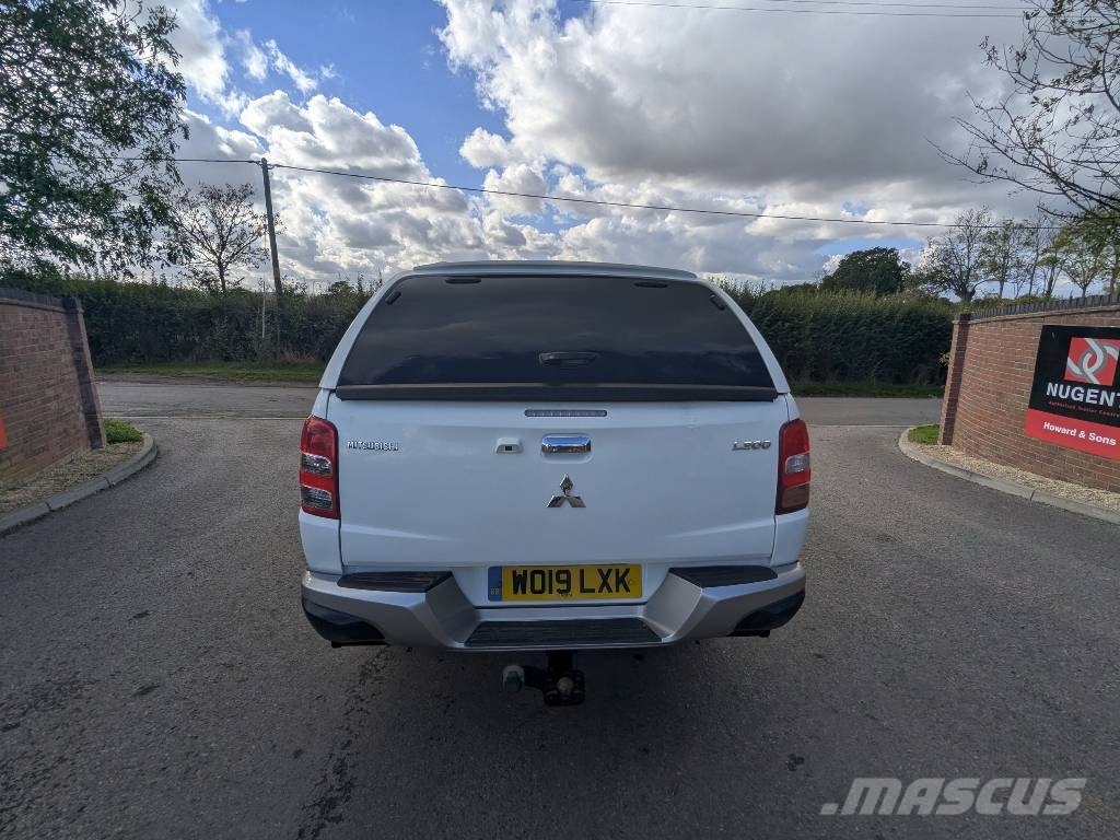 Mitsubishi L 200 Automobili