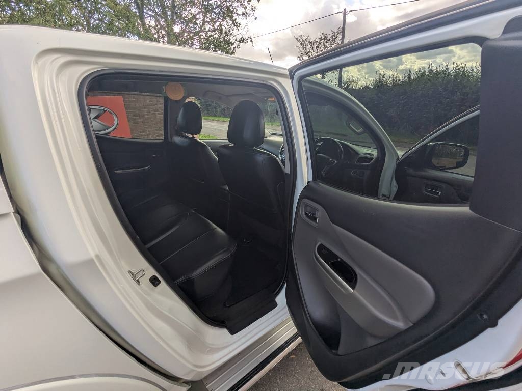 Mitsubishi L 200 Automobili