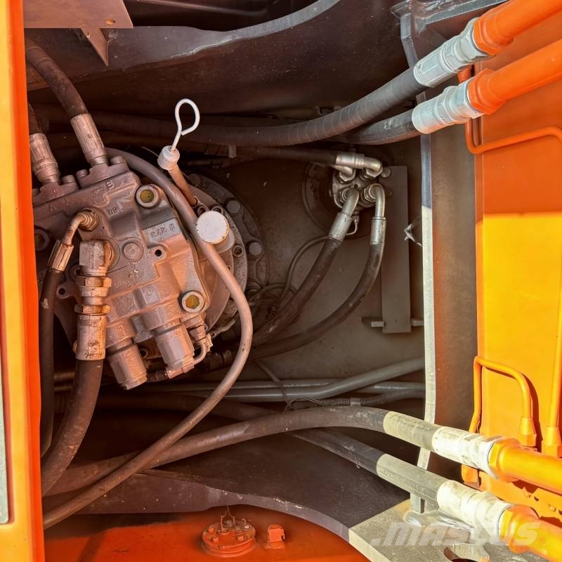 Hitachi ZX 160 Pásová rýpadla