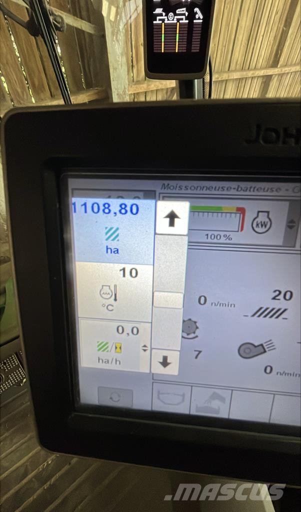 John Deere W540 Skurtreskere