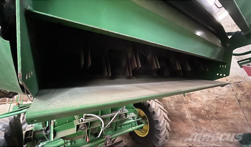 John Deere W540 Leikkuupuimurit