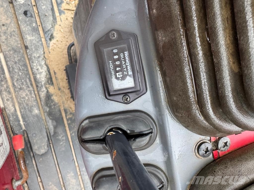 Yanmar SV08 (1D799) *B02 حفارات صغيرة أقل من 7 طن (حفارات صغيرة)