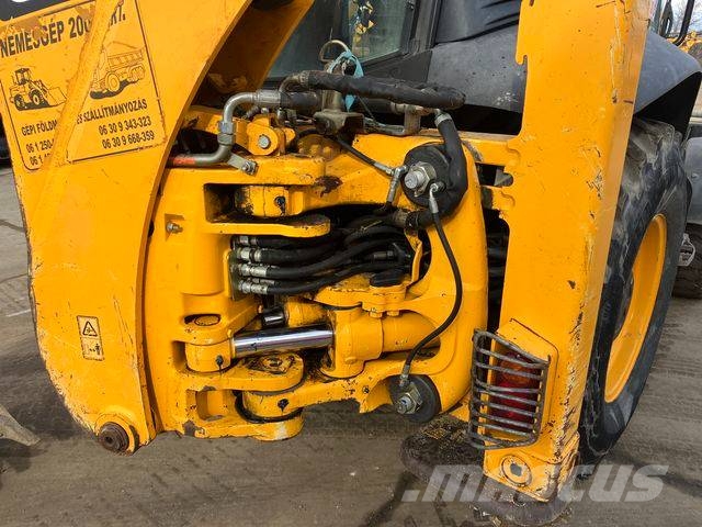 JCB 3 CX Backhoe loaders
