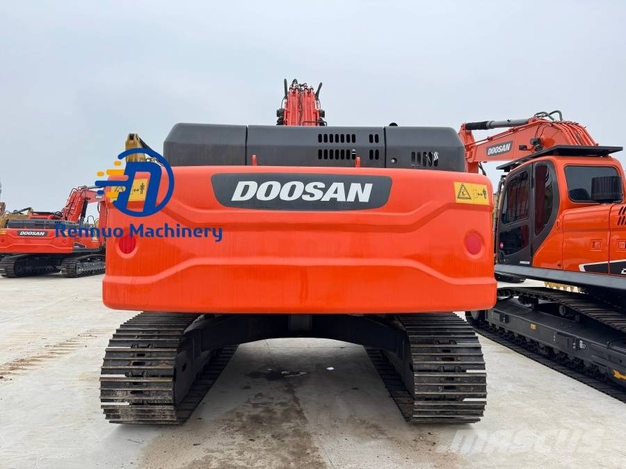 Doosan DX 300 LCA Lánctalpas kotrók