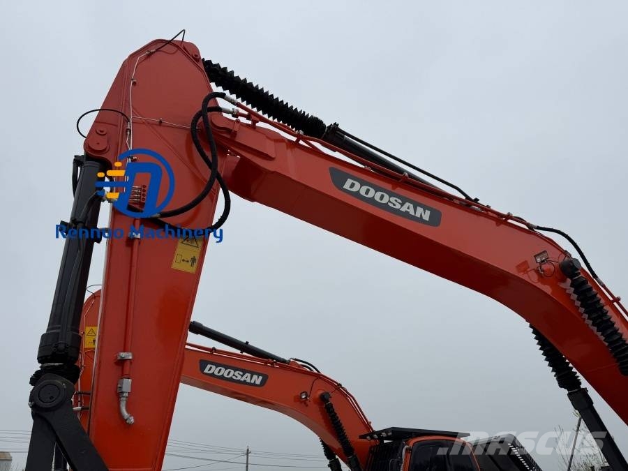 Doosan DX 300 LCA Lánctalpas kotrók
