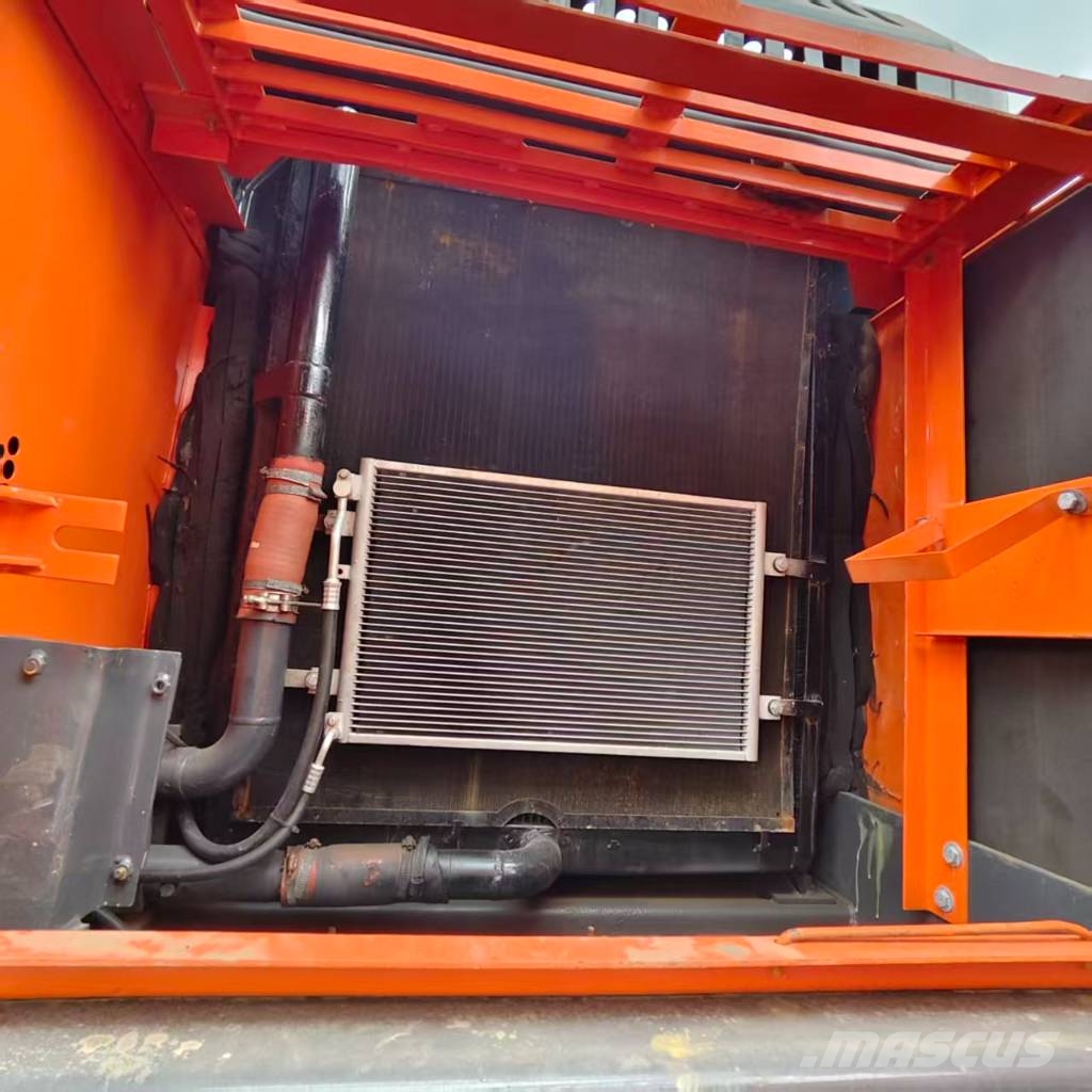 Doosan DX340LC-9C Гусеничні екскаватори