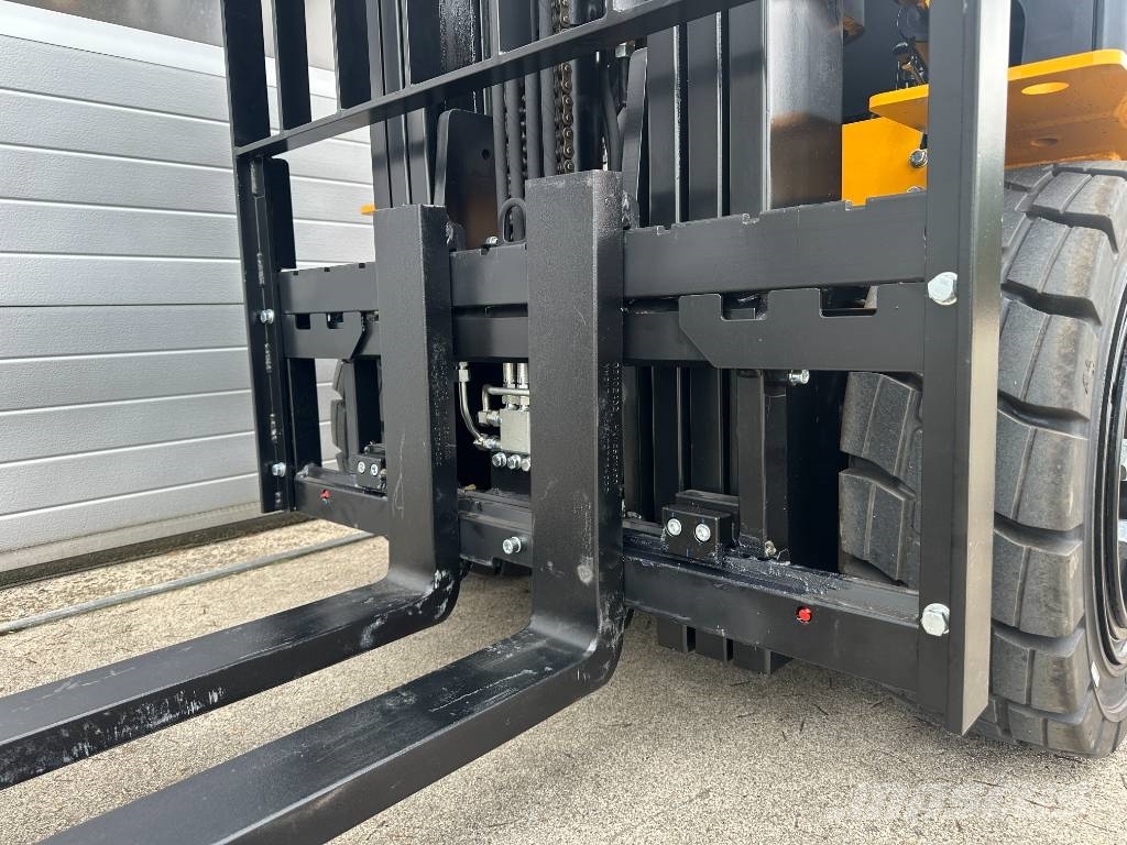 Hyundai 2.5 ton elektrische heftruck 25BE-X Triplex 3-deli Sähkötrukit