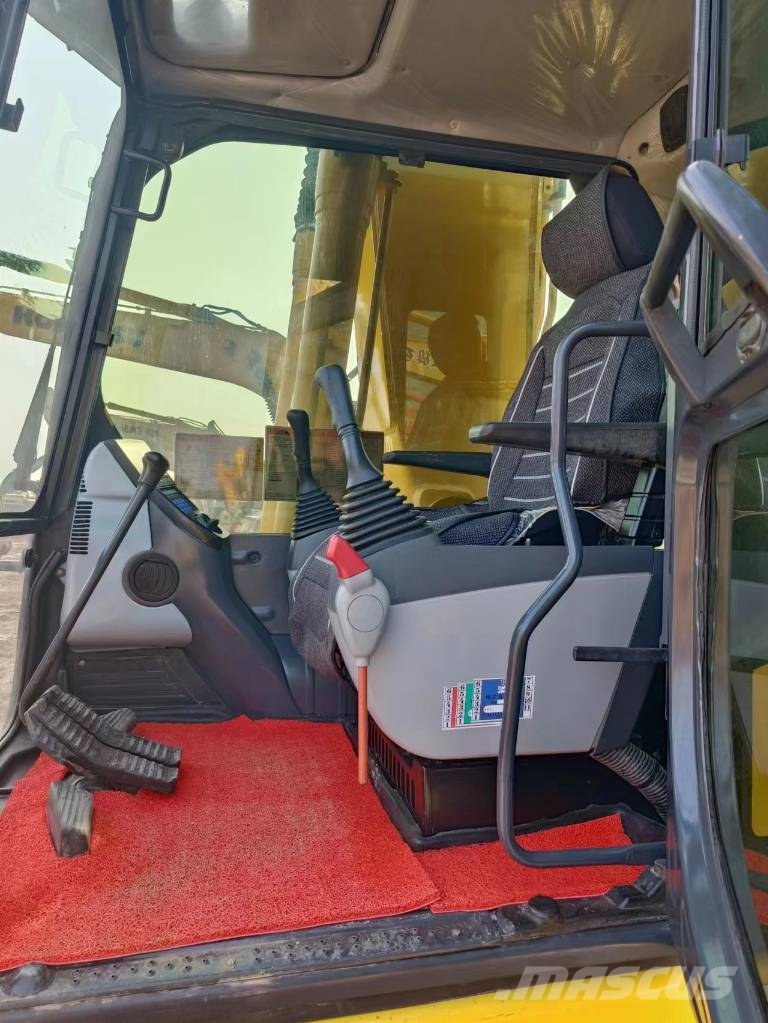 Komatsu PC 200-8 Raupenbagger