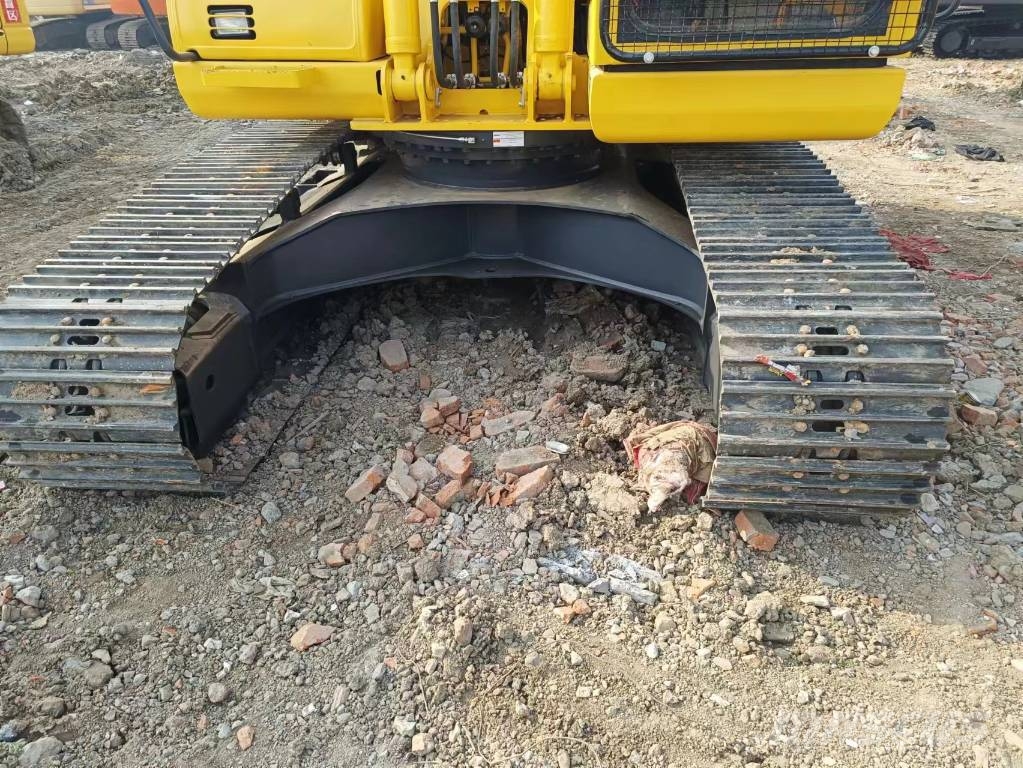 Komatsu PC 200-8 Raupenbagger