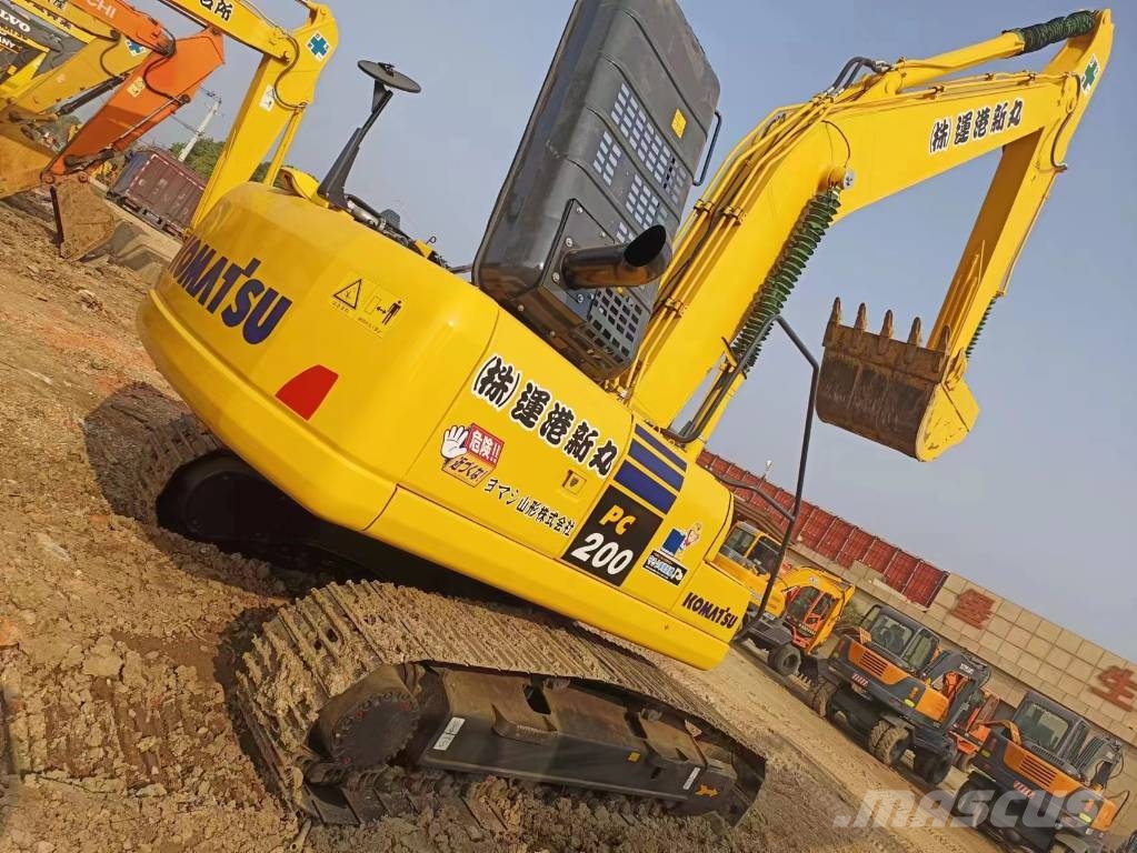 Komatsu PC 200-8 Raupenbagger