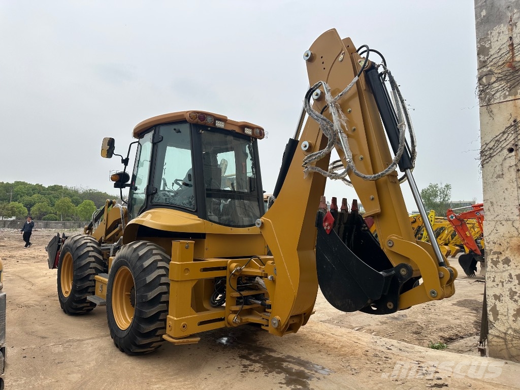 CAT 420 F Rýpadlo-nakladače