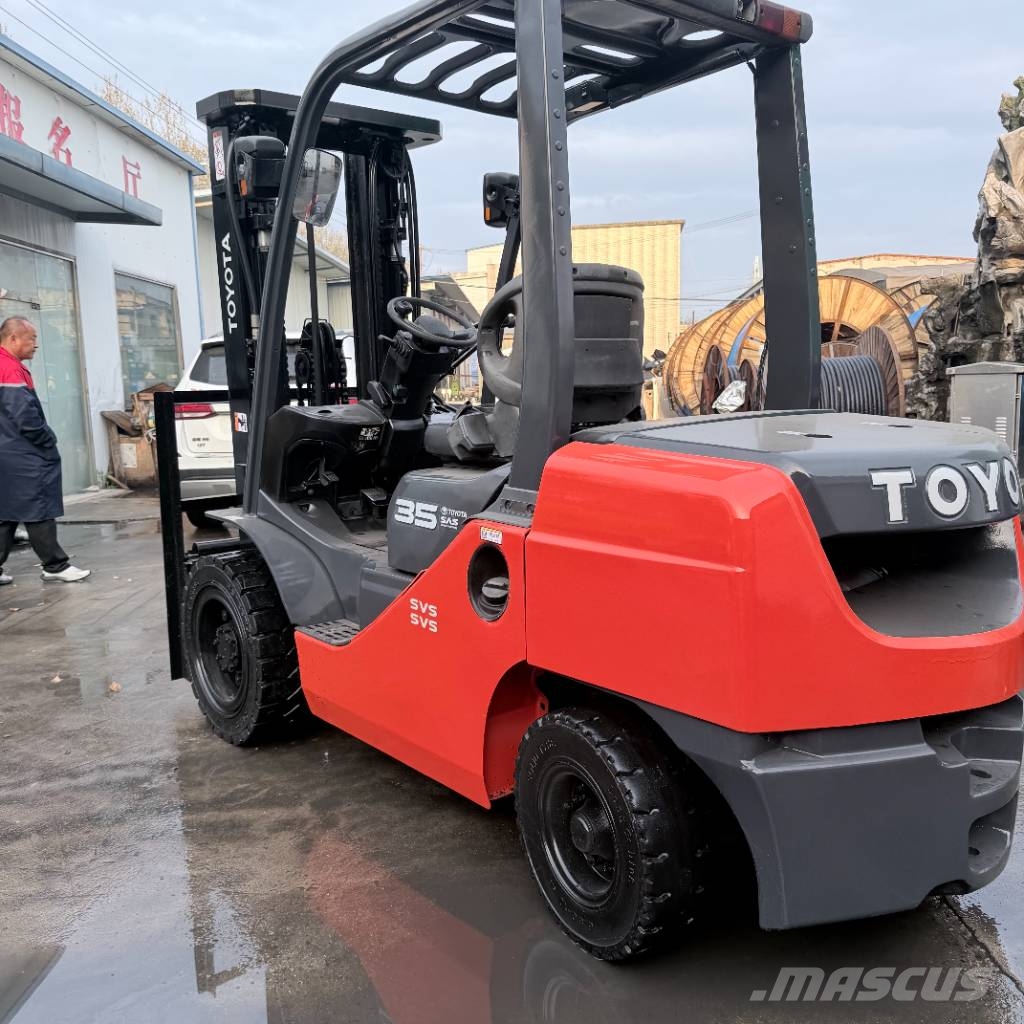 Toyota 7FDN35 Diesel forklifts