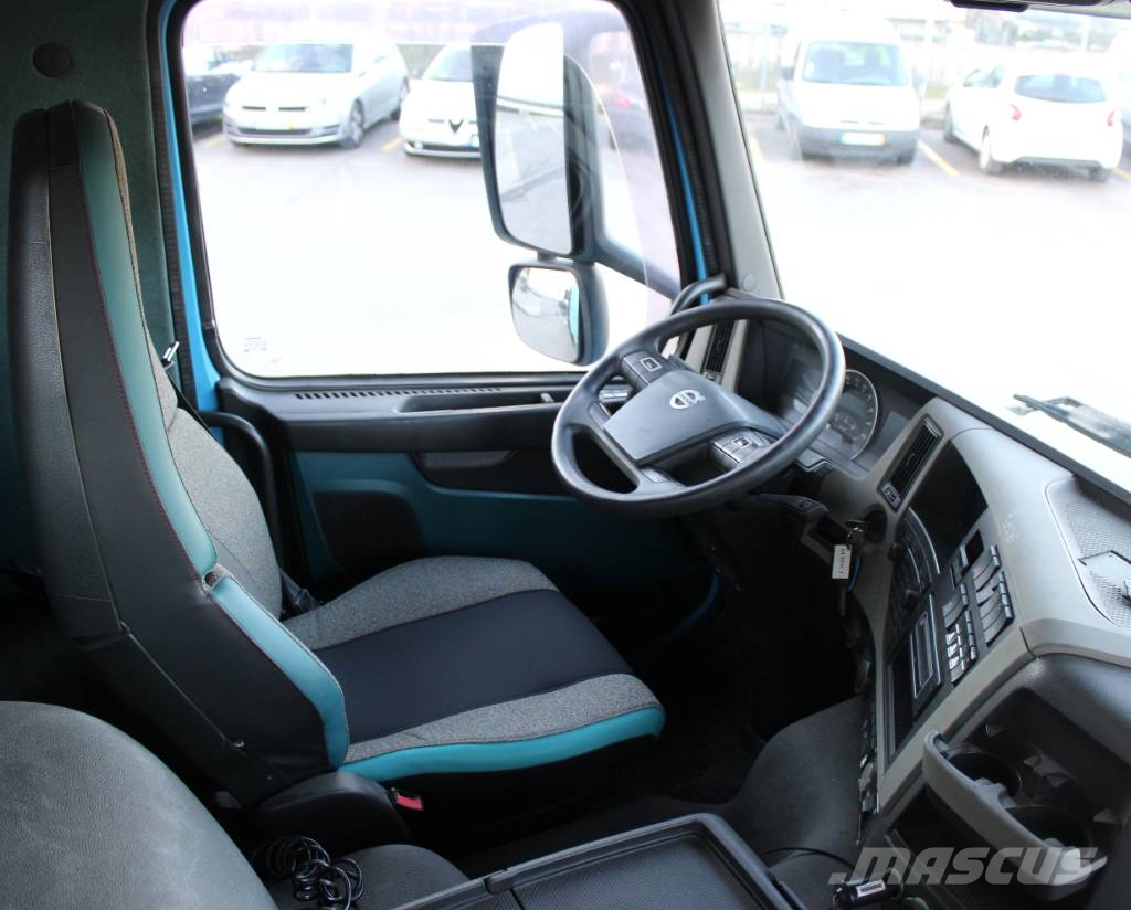 Volvo FM 330  + Hiab 144 ES-3 Caminhões basculantes
