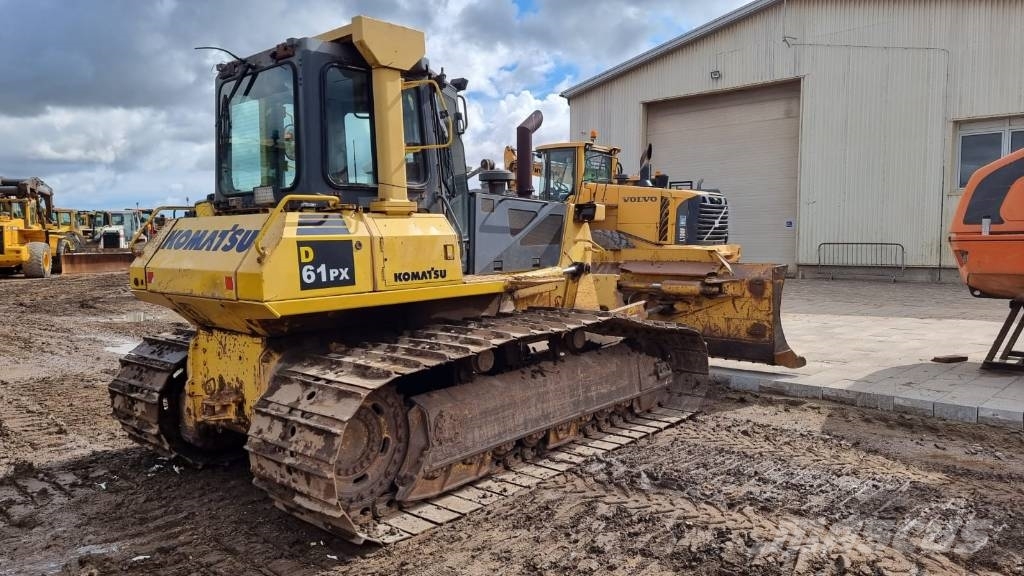 Komatsu D 61 PX-15 Buldozer sobre oruga