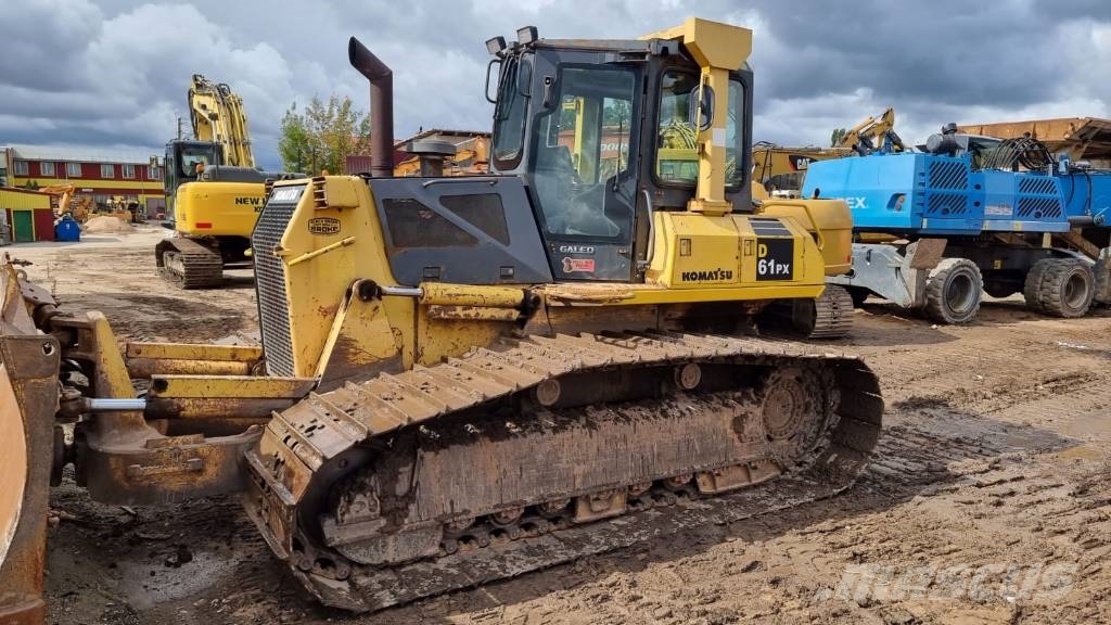 Komatsu D 61 PX-15 Buldozer sobre oruga
