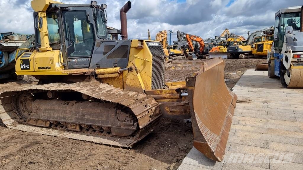 Komatsu D 61 PX-15 Buldozer sobre oruga