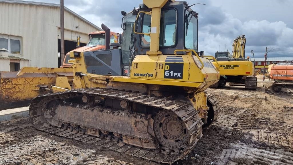 Komatsu D 61 PX-15 Buldozer sobre oruga