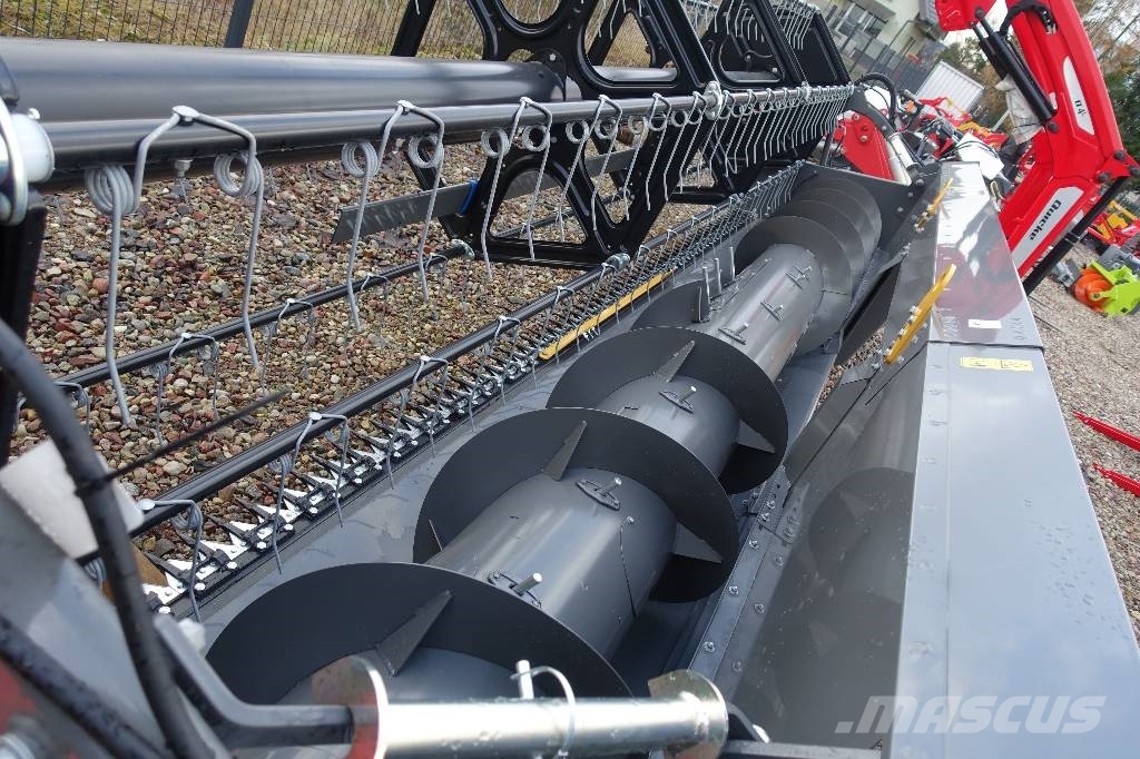 Massey Ferguson 7344 Activa + heder 5,5m Kombajny zbożowe