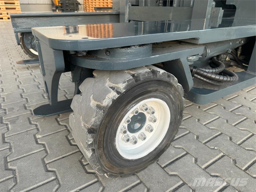 Combilift C4000 // Diesel // 2004 year 四向前伸式堆高機(叉車)