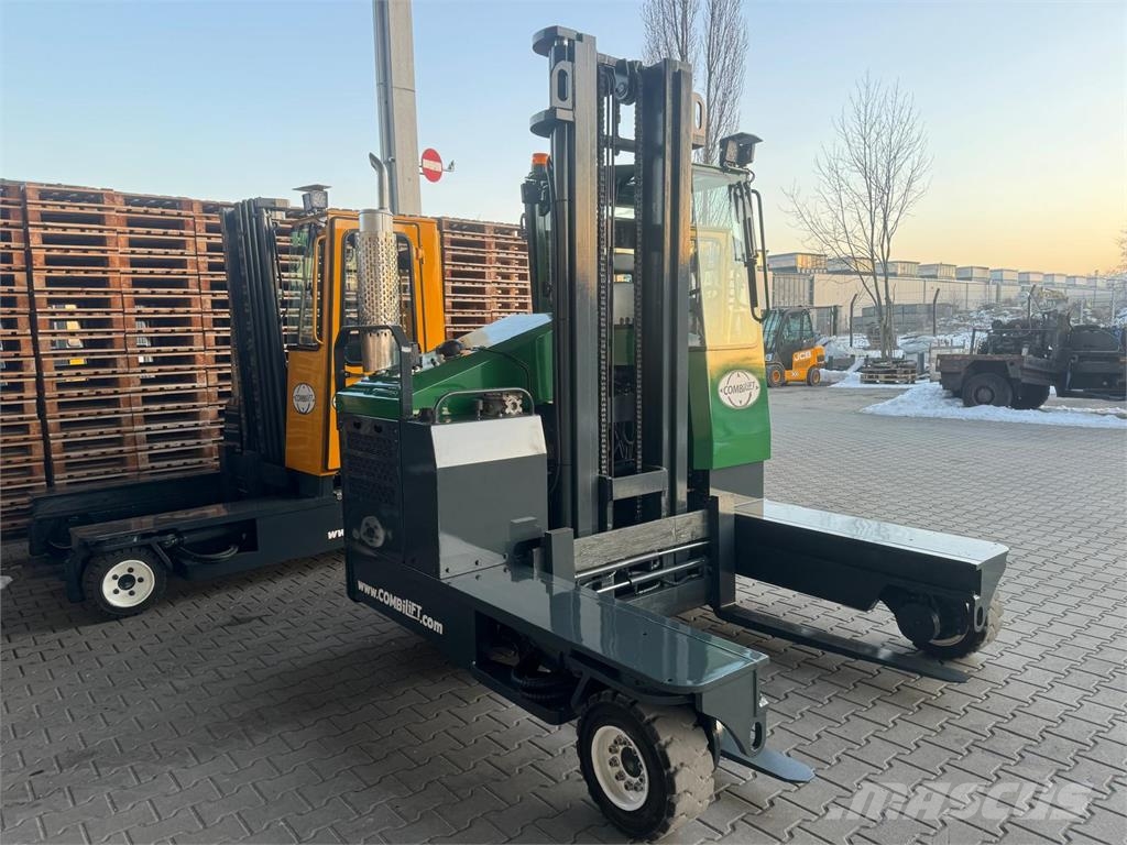 Combilift C4000 // Diesel // 2004 year Four-way truck