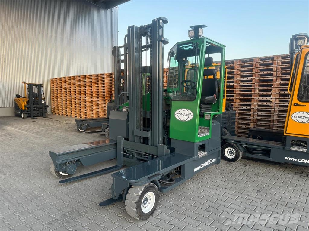Combilift C4000 // Diesel // 2004 year Four-way truck