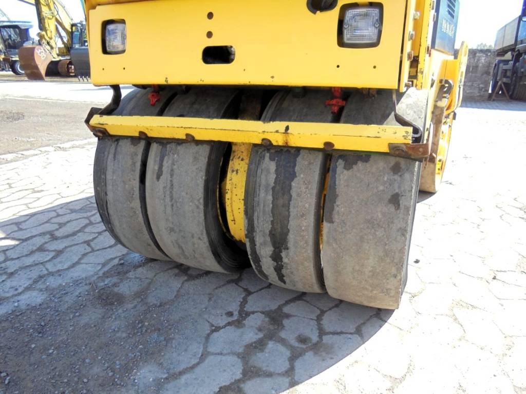 Bomag BW 90 AC-2 Rolos combinados
