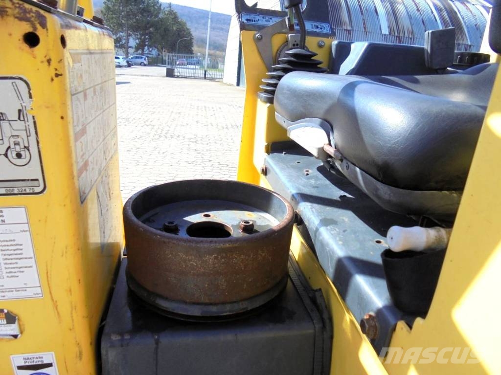 Bomag BW 90 AC-2 Rolos combinados