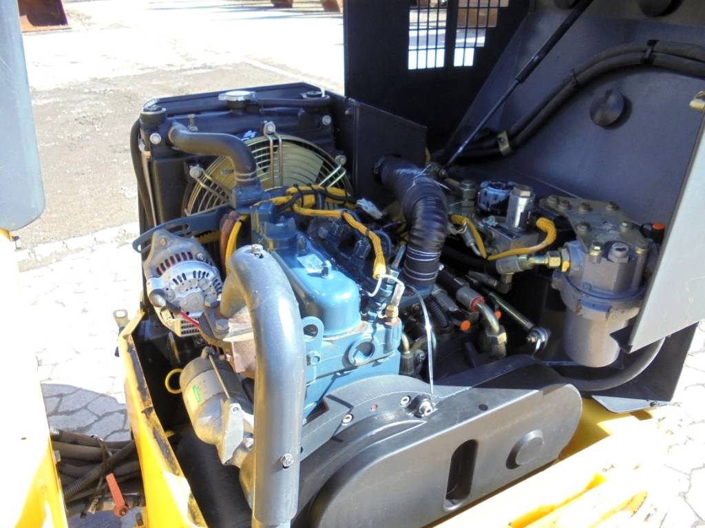 Bomag BW 90 AC-2 Rolos combinados