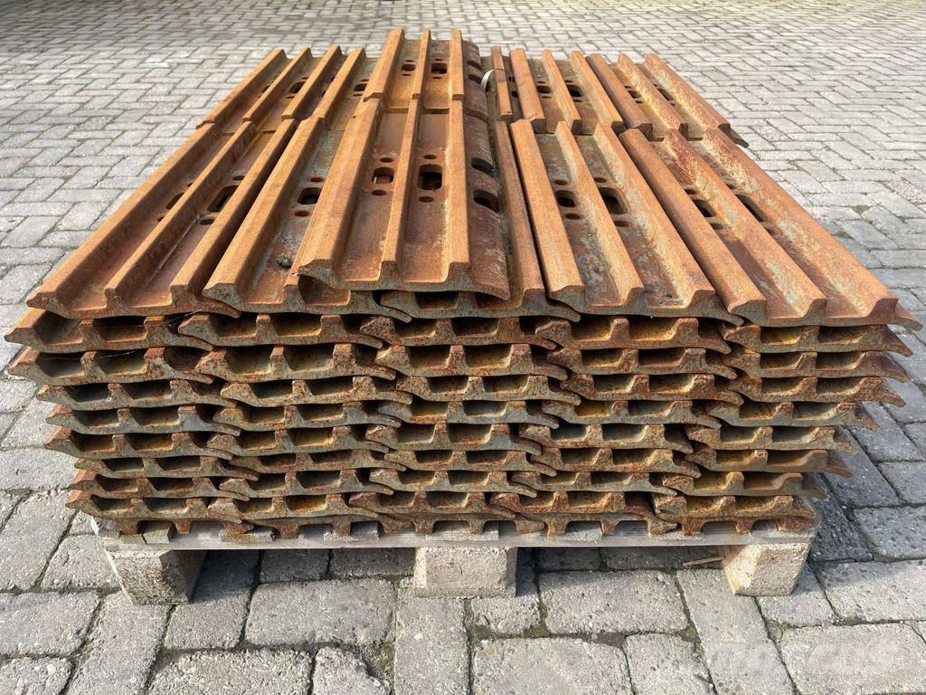 Volvo SHOES | TRACK PLATES | 60 CM | FAHRWERK Ramy i zawieszenie