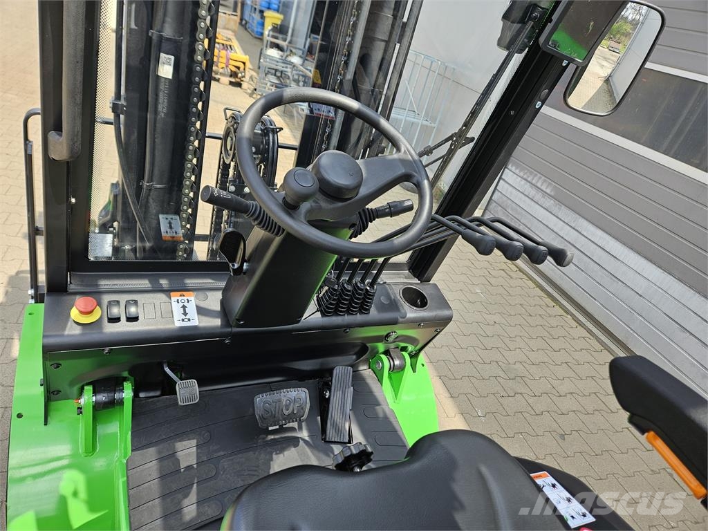 EP Equipment EFL352X5 Electric forklifts