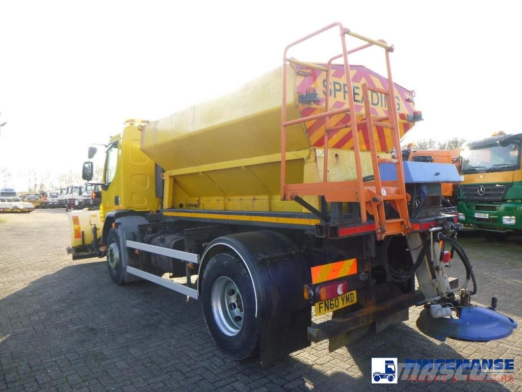 DAF LF 55.220 4x2 RHD gritter / snow plough Pistenraupen