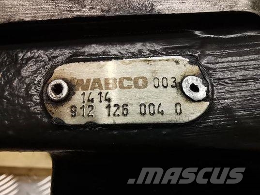 Fendt 933 (Wabco 9121260040) air compressor Motoren
