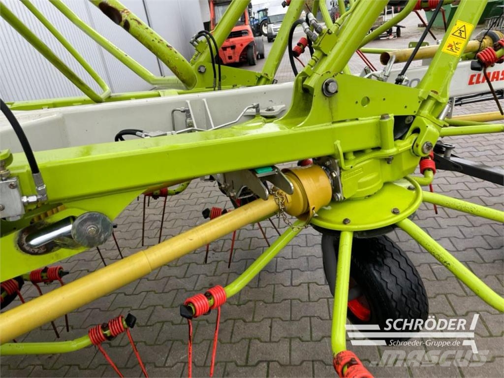 CLAAS VOLTO 1300 Ranghinatori