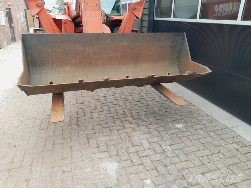 Manitou MT 1337 SL T verreiker met bak en vorken Teleskopski viličarji