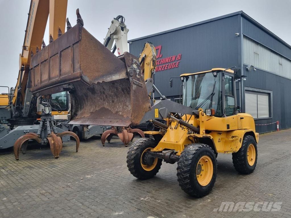 Volvo L 30 G لوادر بعجل