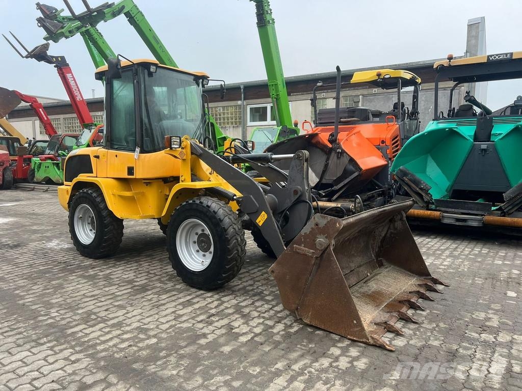 Volvo L 30 G لوادر بعجل