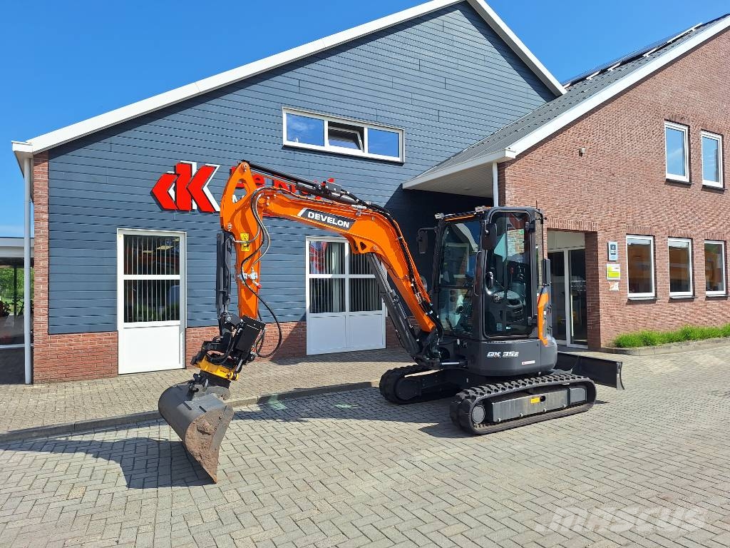 Develon DX 35 Z-7 Miniexcavadoras