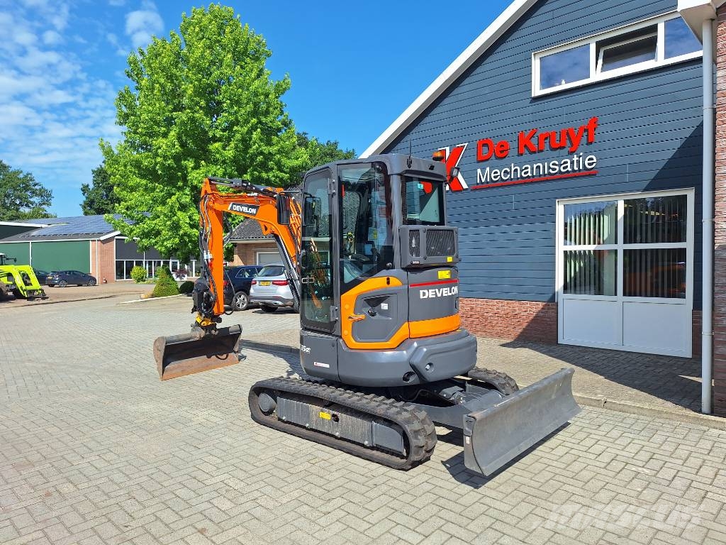 Develon DX 35 Z-7 Miniexcavadoras