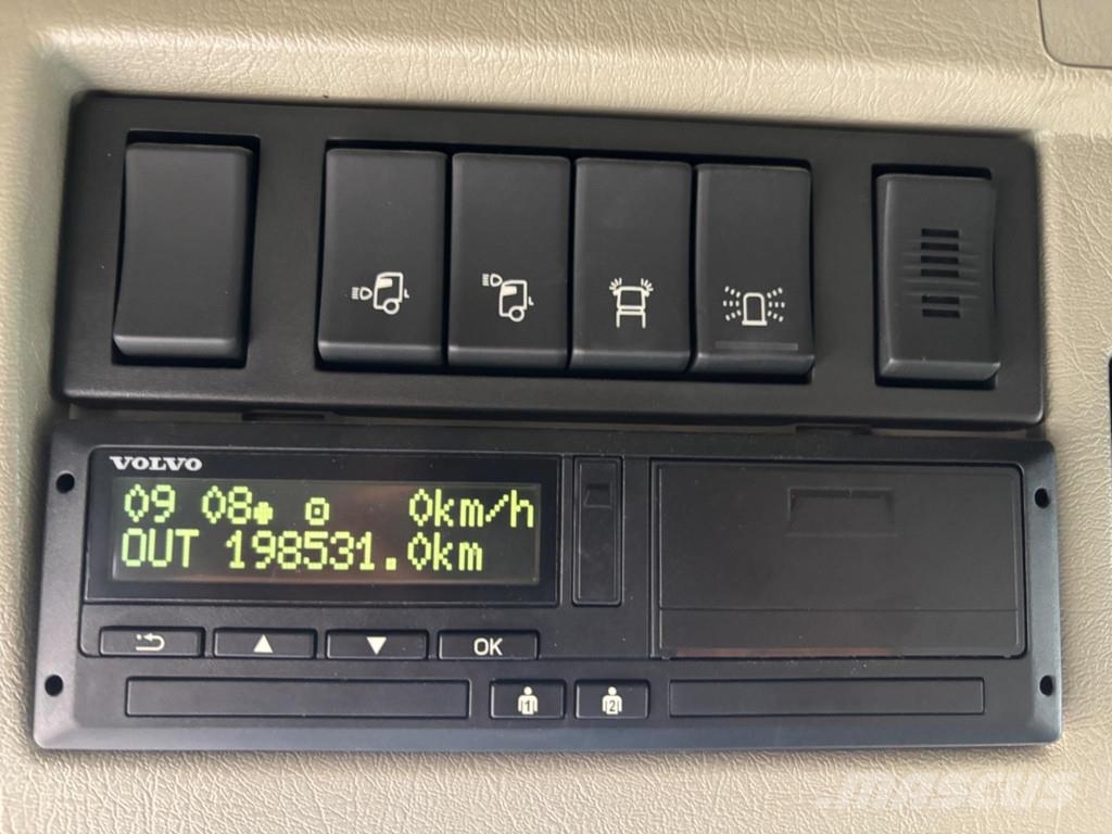 Volvo FM380 4x2 EURO6 + CARRIER SUPRA 850 Camiones con temperatura controlada