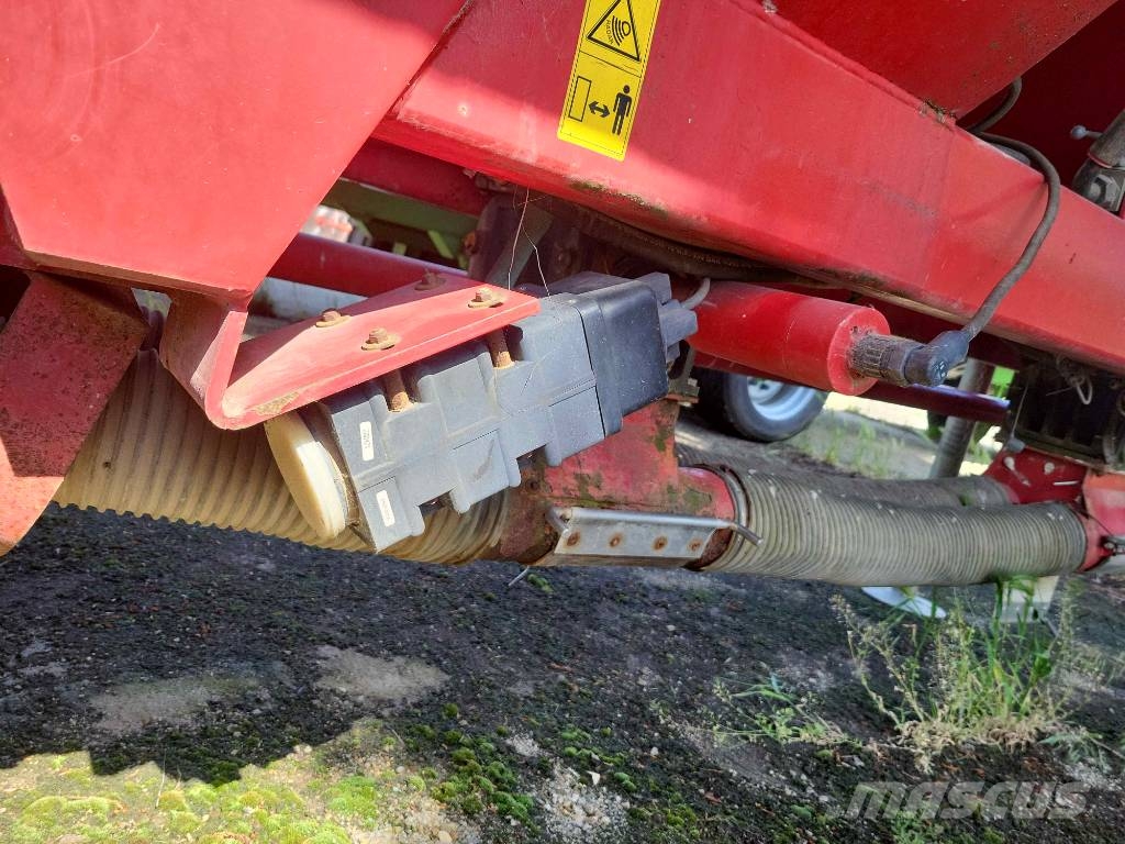 Horsch CO 6 مثاقيب مدمجة