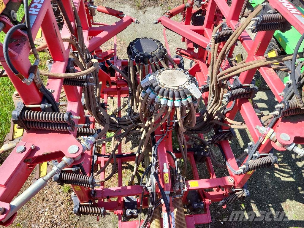Horsch CO 6 مثاقيب مدمجة