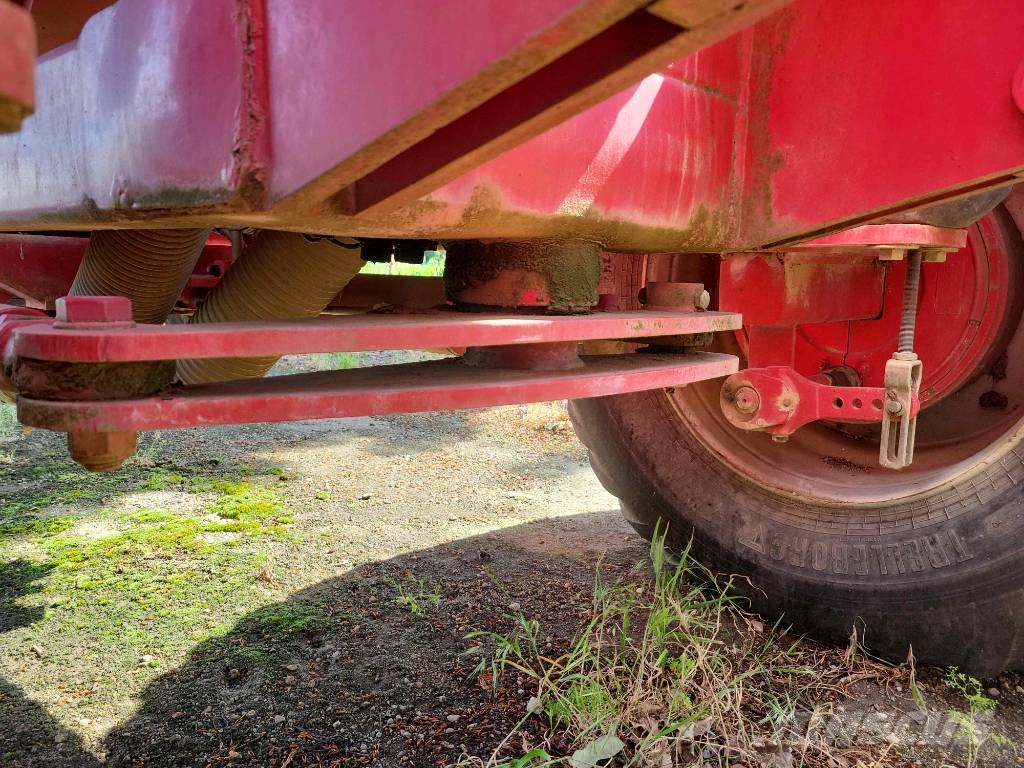 Horsch CO 6 مثاقيب مدمجة
