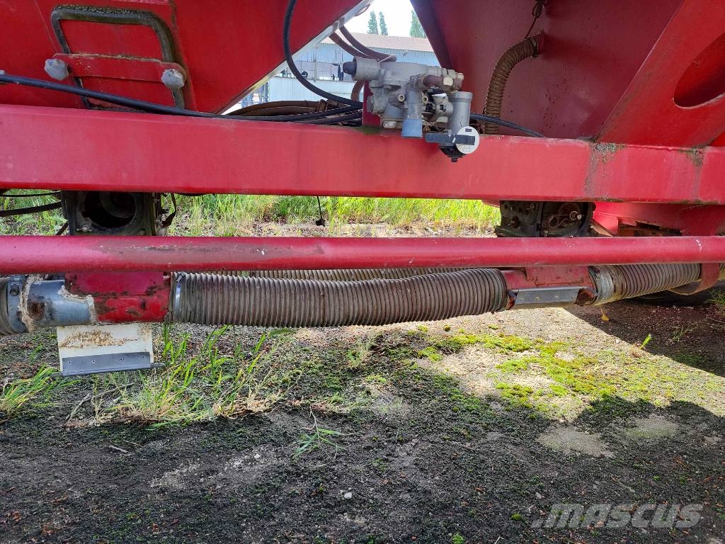 Horsch CO 6 مثاقيب مدمجة