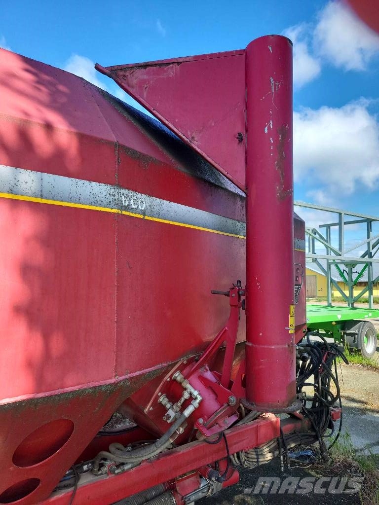 Horsch CO 6 مثاقيب مدمجة