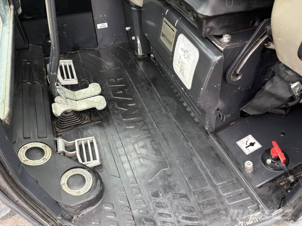 Yanmar Vio 20-4 with tilt bucket Mini bageri <7t