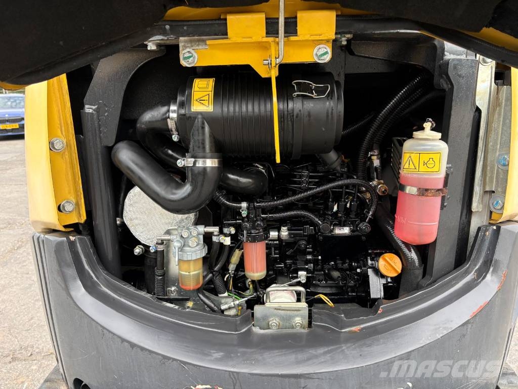 Yanmar Vio 20-4 with tilt bucket Mini bageri <7t