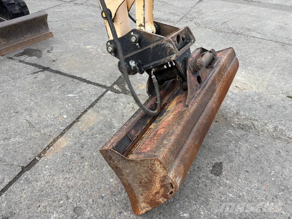 Yanmar Vio 20-4 with tilt bucket Mini bageri <7t