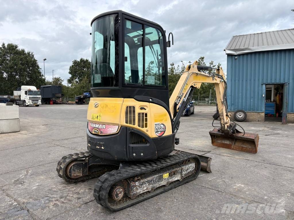 Yanmar Vio 20-4 with tilt bucket Mini bageri <7t