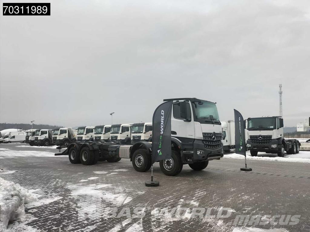 Mercedes-Benz Arocs 4451 Arocs 8X4 NEW chassis! Steel suspension Шасі з кабіною